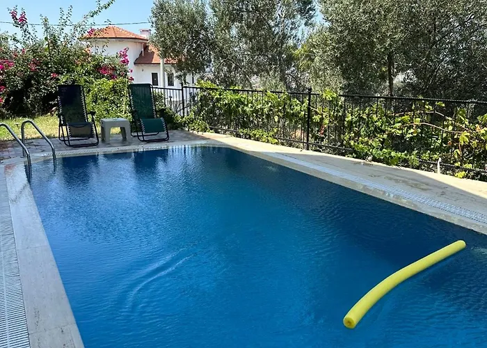 Vila Oktapolis *