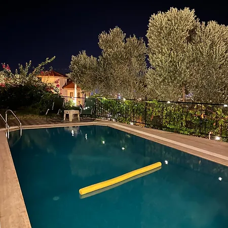 ヴィラ Oktapolis *